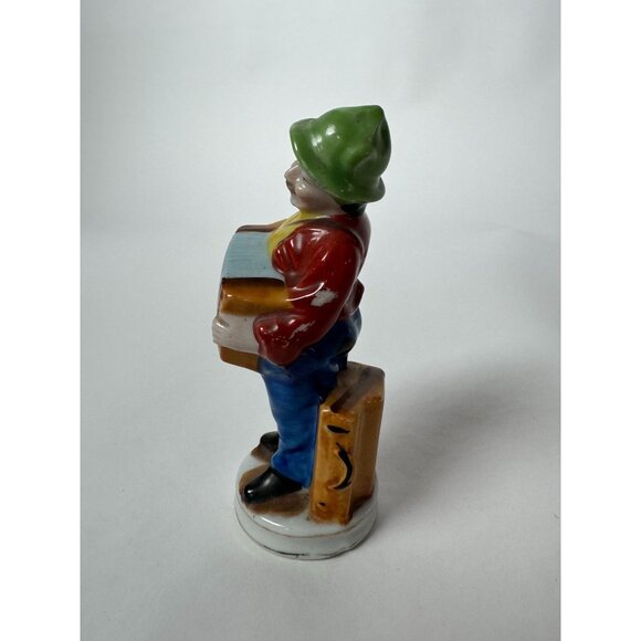 Vintage Porcelain Figurine Of Accordion Player Made In Japan Hand-Painted Collec - Picture 10 of 16